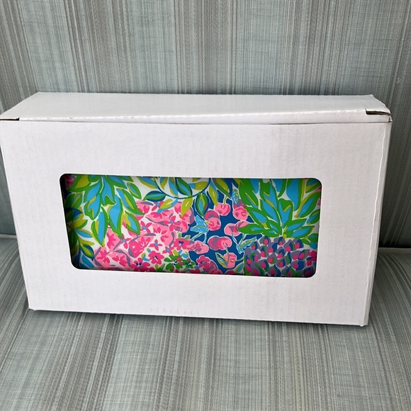 Lilly Pulitzer "A Cherry on Top" clutch with metal strap. - NWT - Picture 11 of 11